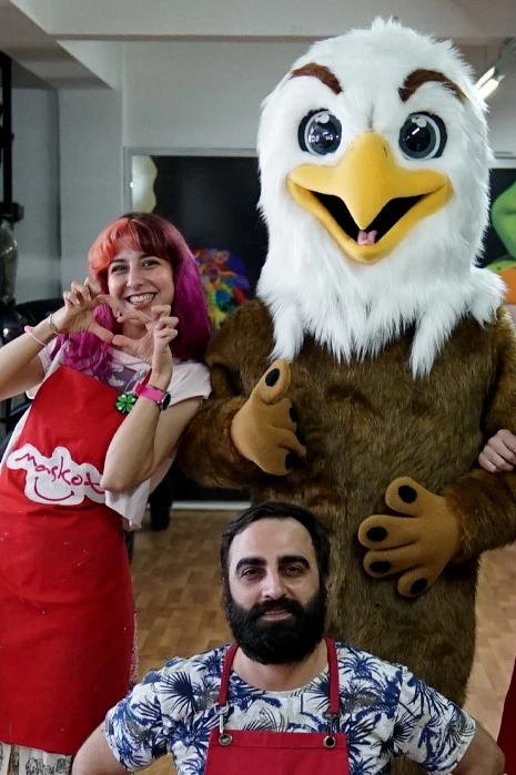 CUTE EAGLE